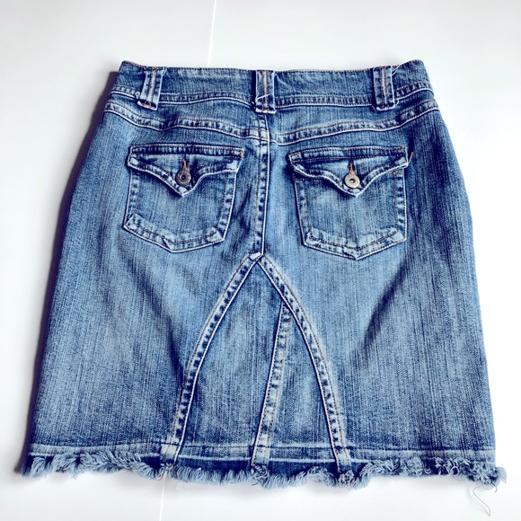 YOUNIQUE Distressed Skirt Denim Size 5 Blue Junior - Picture 2 of 13